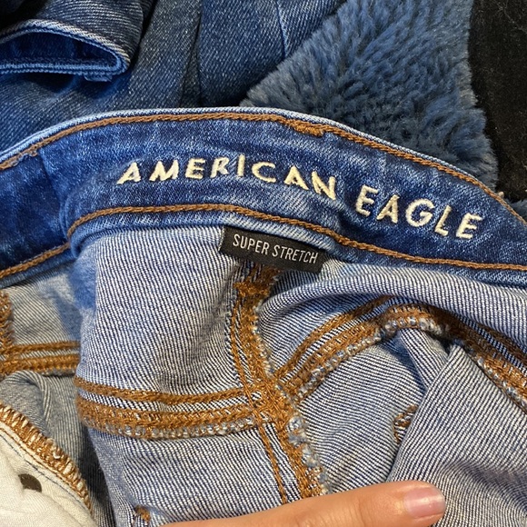 Sketchy distressed jeans - Picture 6 of 7